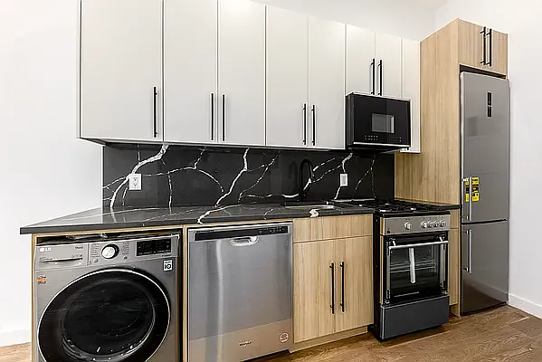 Rented by Avenues Real Estate | media 5