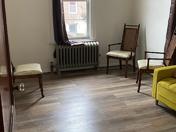 4th image of 3212 Bronxwood Ave #1R