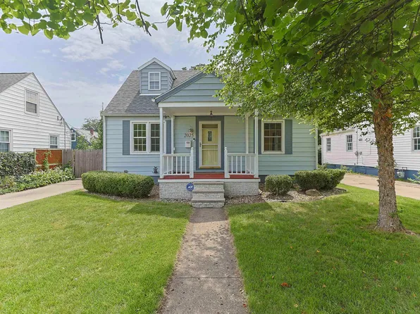 2025 Riverside Dr, South Bend, IN 46616