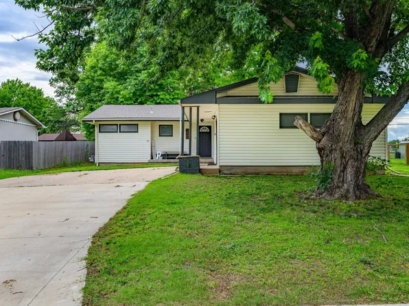 525 Marmaton Rd, El Dorado, KS 67042