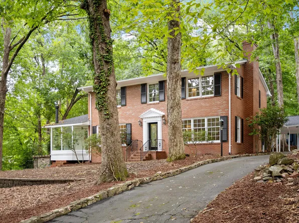 1 Tadley Dr, Chapel Hill, NC 27514