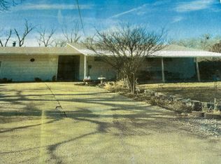 222 N James St, Ness City, KS 67560