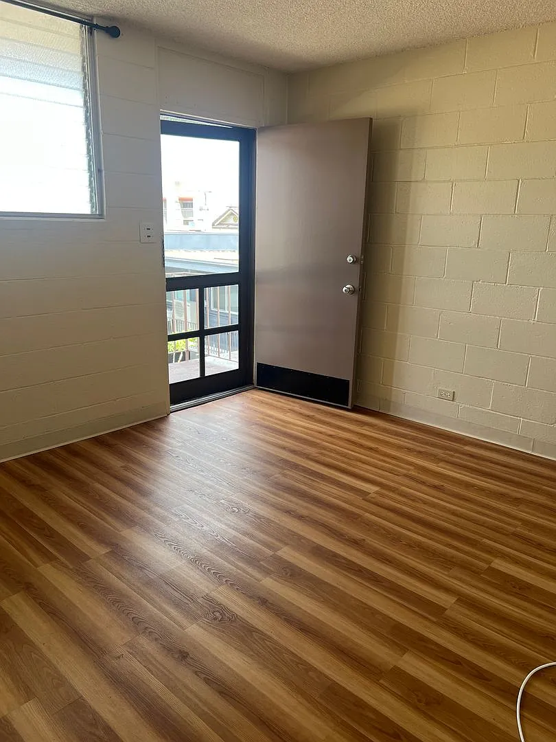 Building Photo - 425 N Kuakini St
