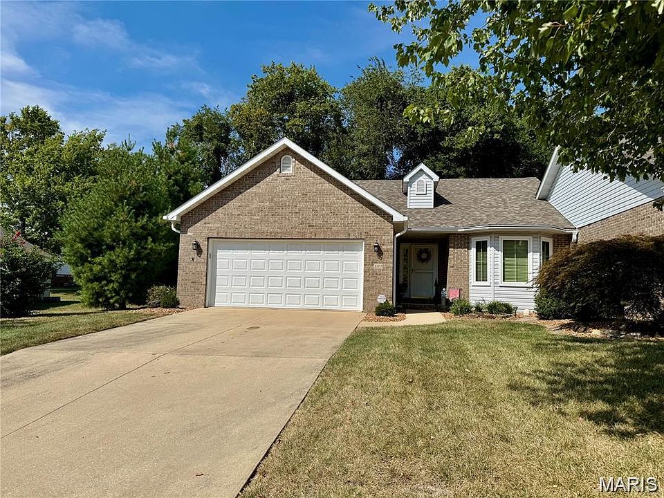1st image of 307 Monticello Pl