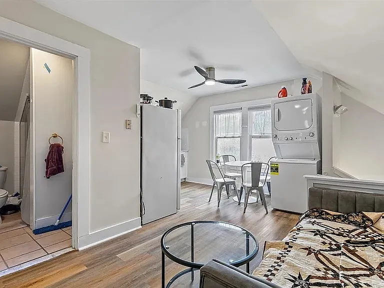 21 Sheldon Ter #1 — Photo 10