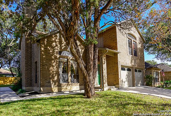 2nd image of 5855 Woodridge Oaks