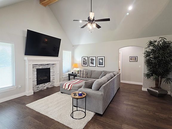 4th image of 4917 Deerfield Ave