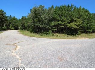 15 Sandalwood Dr, Spring Lake, NC 28390