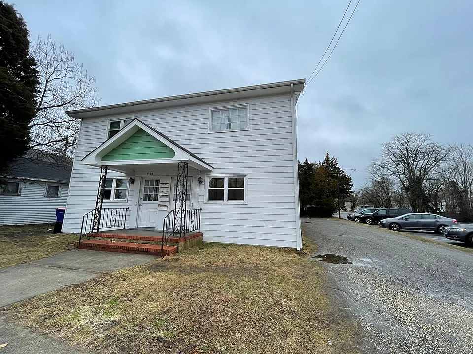 519-521 E Broad St