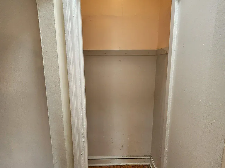 400 N Hortter St #206 — Photo 29