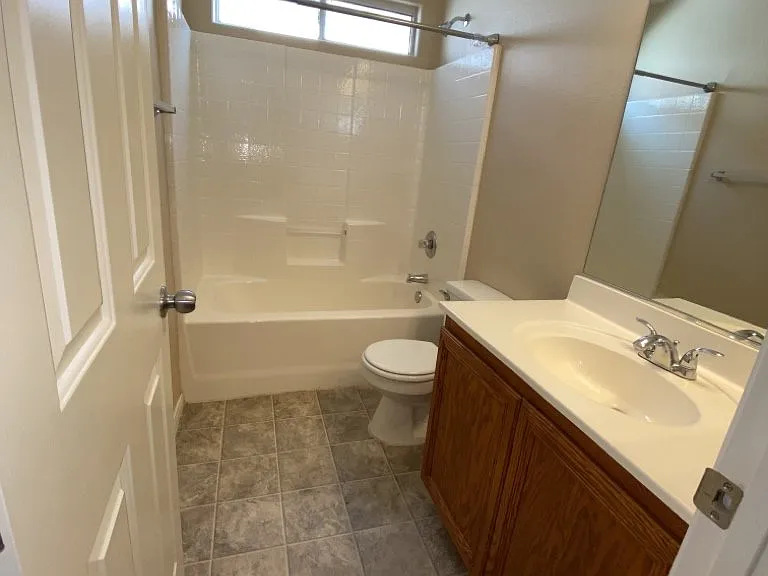 5680 Woods Crossing St — Photo 26
