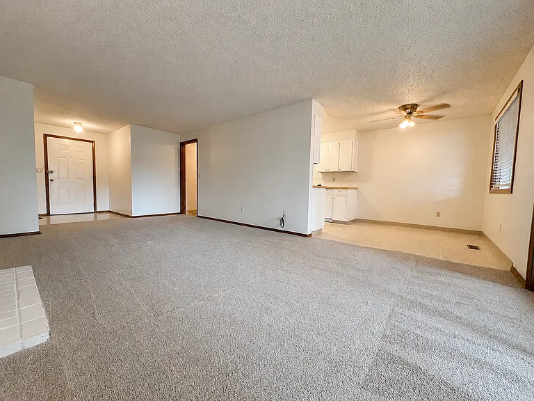 21318 SE Alder Ct — Photo 4