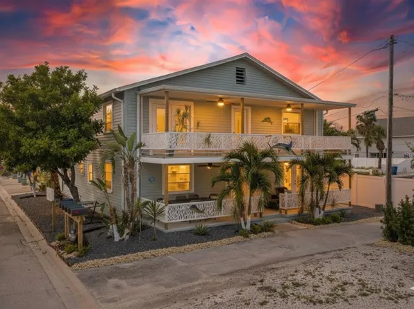 134 86th Ter, Treasure Island, FL 33706