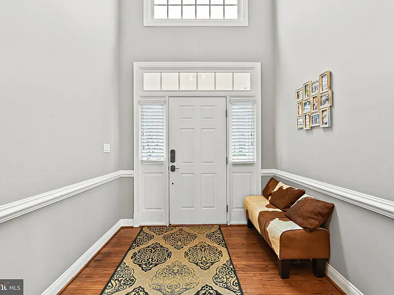 21922 Hyde Park Dr — Photo 5