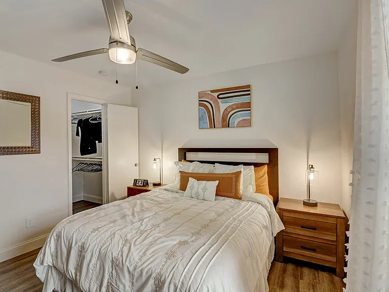 Comfortable Bedroom at Oak Park Apartments