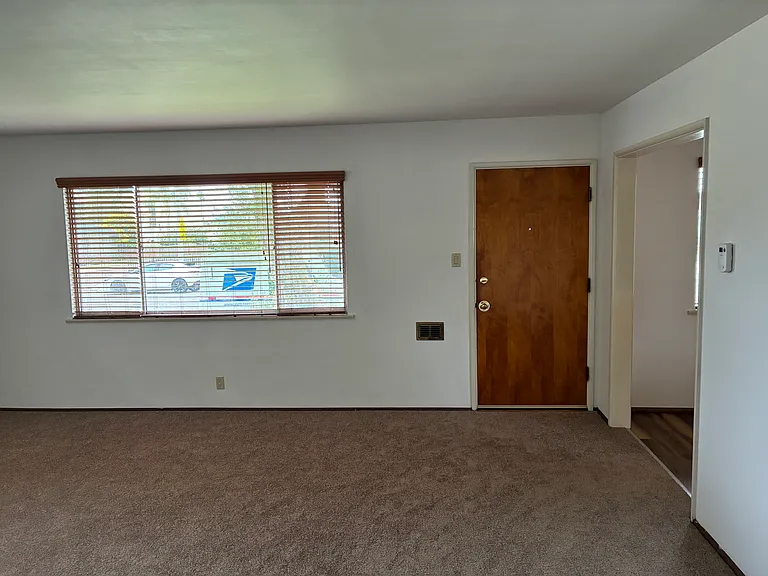 54 N Dunning St — Photo 2