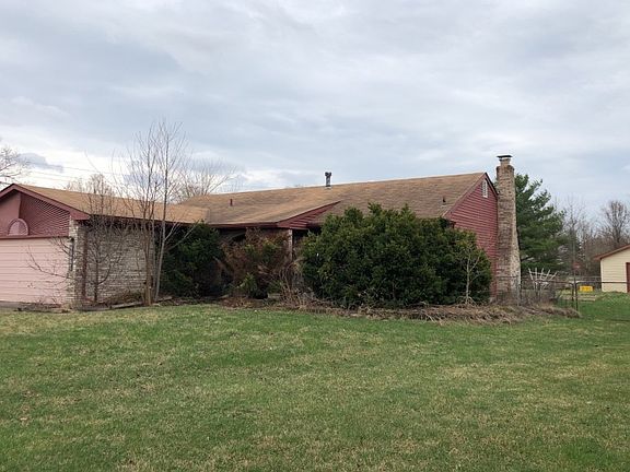 2nd image of 43437 Fleetwood Ct