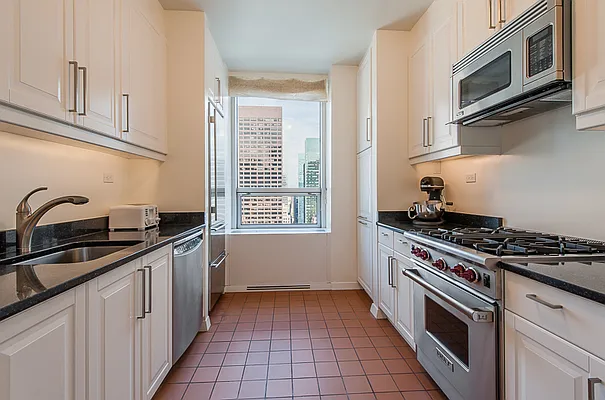 Rented by Brown Harris Stevens | media 4