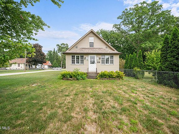 3rd image of 6034 Whiteford Rd