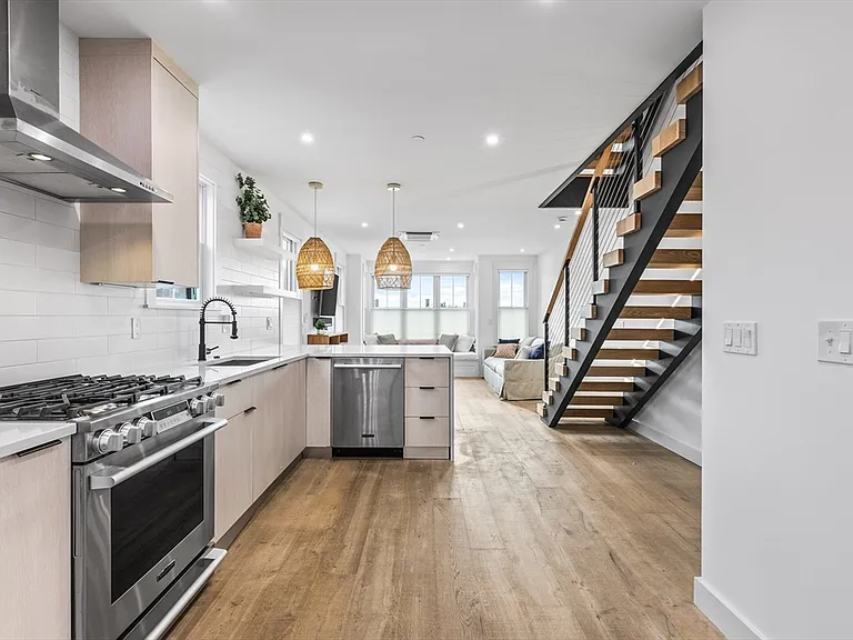 360 Athens St #360 — Photo 6