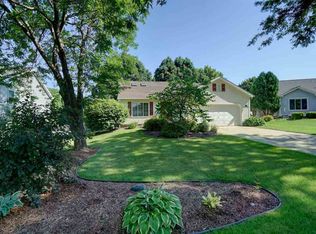 14 Forge Ct, Madison, WI 53716