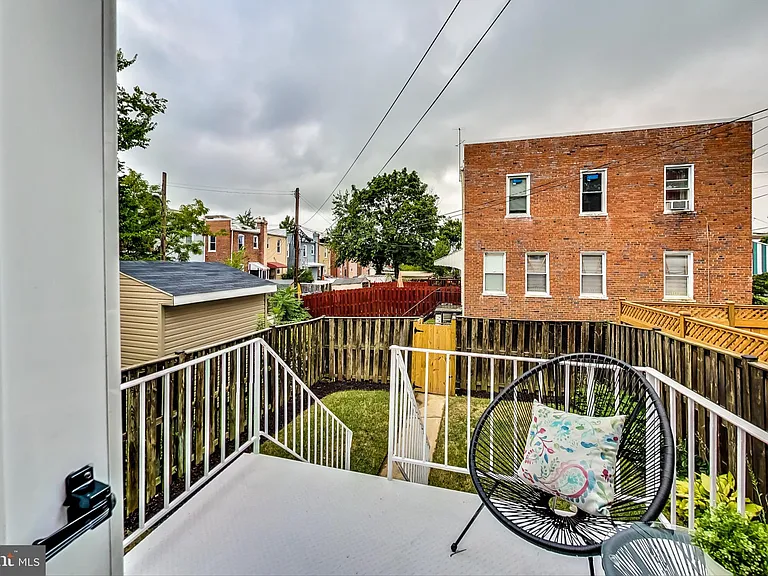 6203 8th St NW — Photo 37