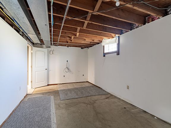 5th image of 3509 Brookdale Dr N