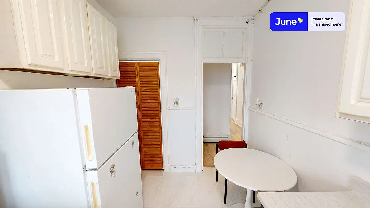 5 Linden St — Photo 4