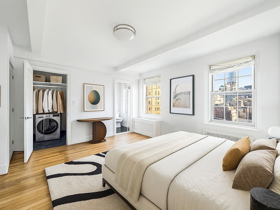 2nd image of 25 E 67th St APT 11C