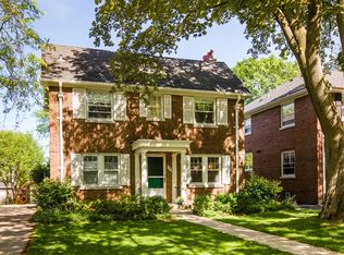 85 High St, Winnetka, IL 60093