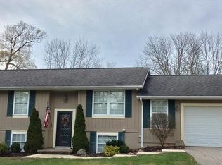 12272 Norton Dr, Chesterland, OH 44026