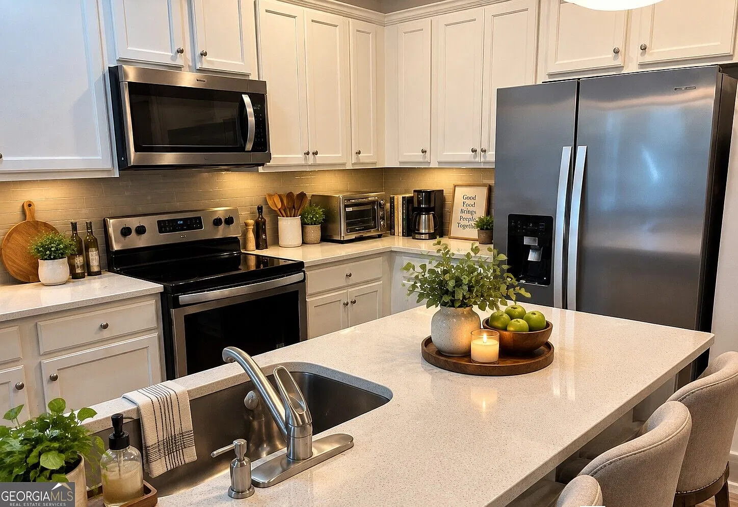 3 bed, 3.0 bath, 1680 sqft, $2,100 — Photo 4