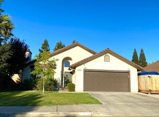 247 N Magnolia Ave, Clovis, CA 93611
