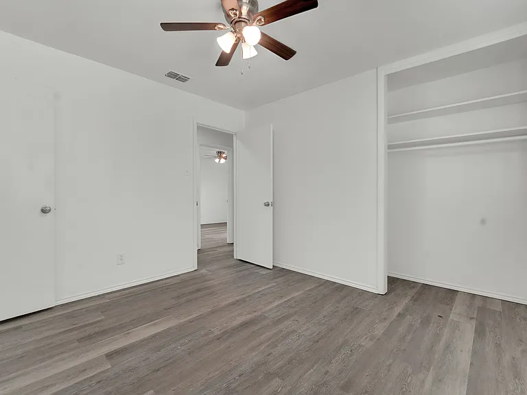 2682 Wasina Dr — Photo 15