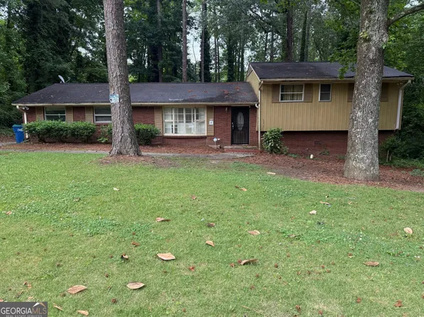 5490 Longmeadow Ln, Atlanta, GA 30349