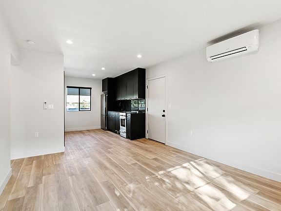 3rd image of 227 Lucas Ave APT 1
