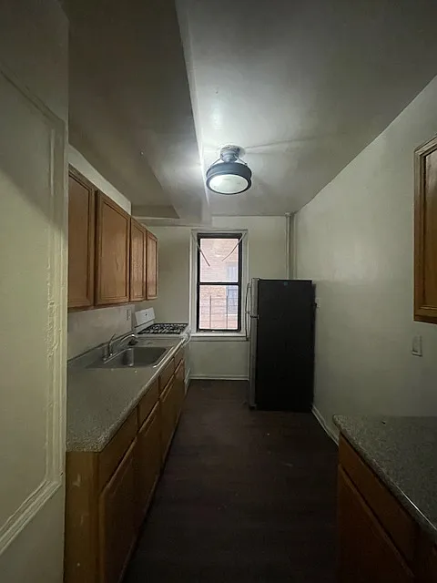 1 bed, $2,300 — Photo 3