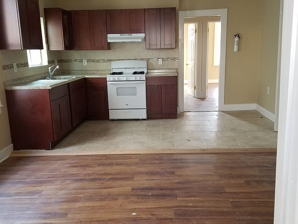1st image of 22 Underwood St