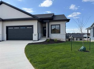 1299 Berkshire Ln, North Liberty, IA 52317