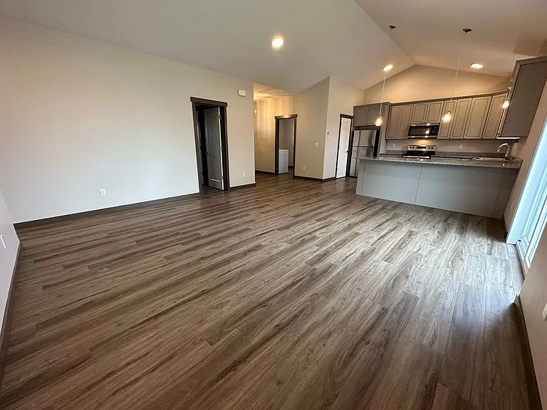 108 W Greenfield Ave — Photo 15