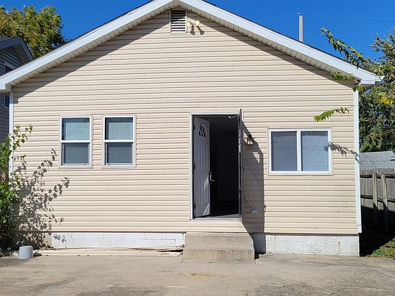 3rd image of 62 Benfield Ave