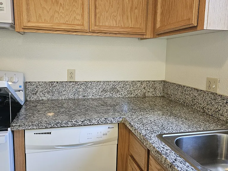 127 Villa Ct #6 — Photo 31
