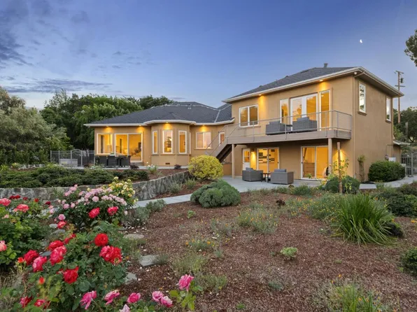 140 Ridgeway Rd, Woodside, CA 94062