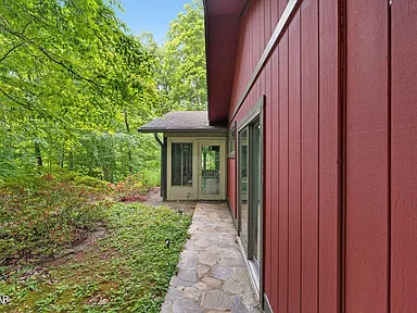 Property photo 31