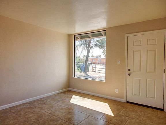 5th image of 710 W Calle Medina