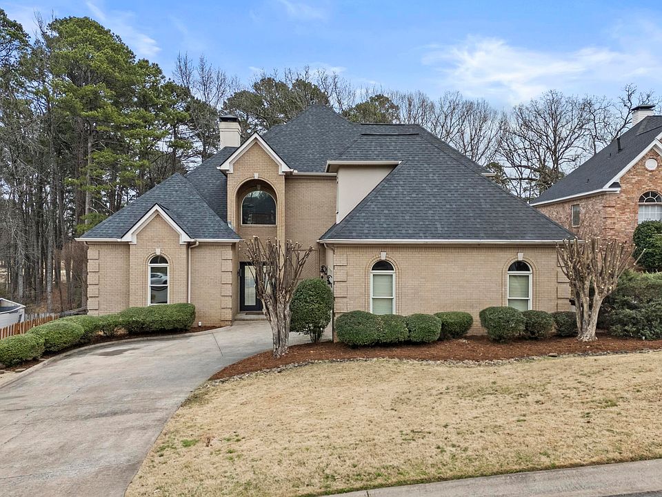 1st image of 126 Calais Dr