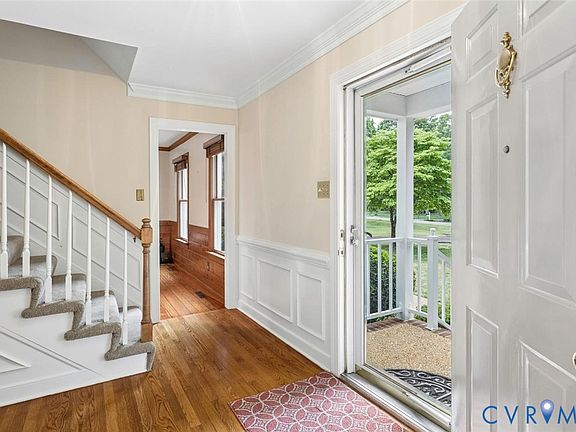 3rd image of 2611 Olde Stone Rd