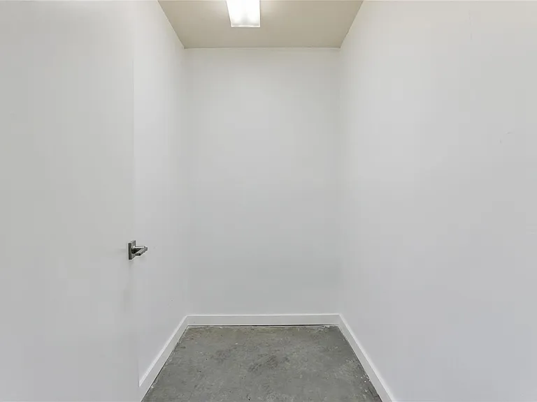 2000 Bagby St #2401 — Photo 17