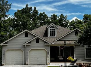 39 Arbor Ln, Hanover, PA 17331