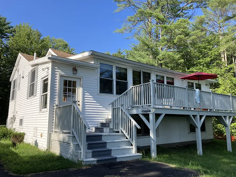 37 Westwood Rd — Photo 1